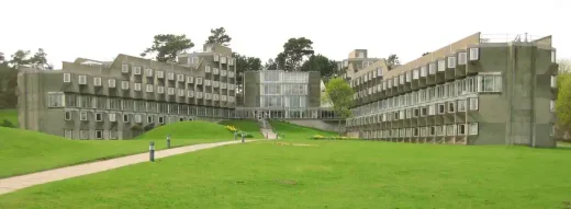 James Stirling St Andrews Scotland, Andrew Melville Halls building