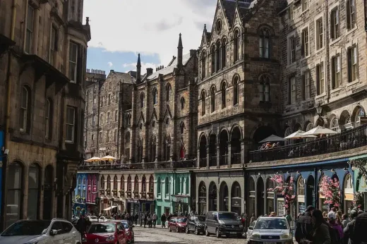 Movies depicting Edinburgh architectural buildings