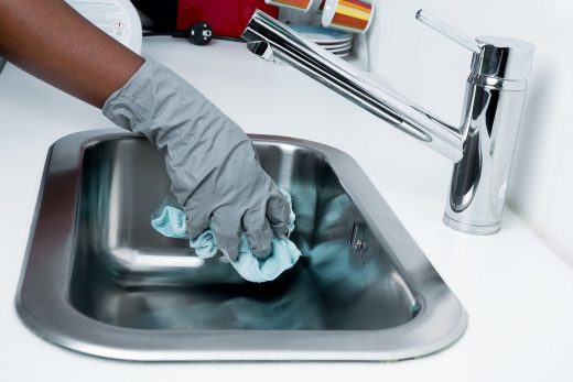 Home sink clean - End of tenancy cleaning pitfalls to avoid